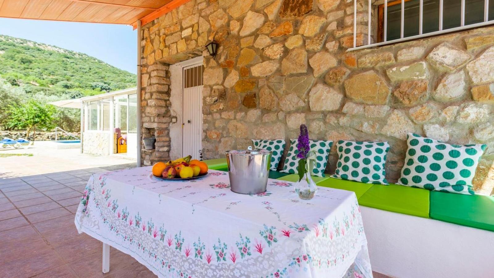 Casa Rural El Ciruelo Loco Alfarnate By Ruralidays Alfarnatejo Exteriör bild