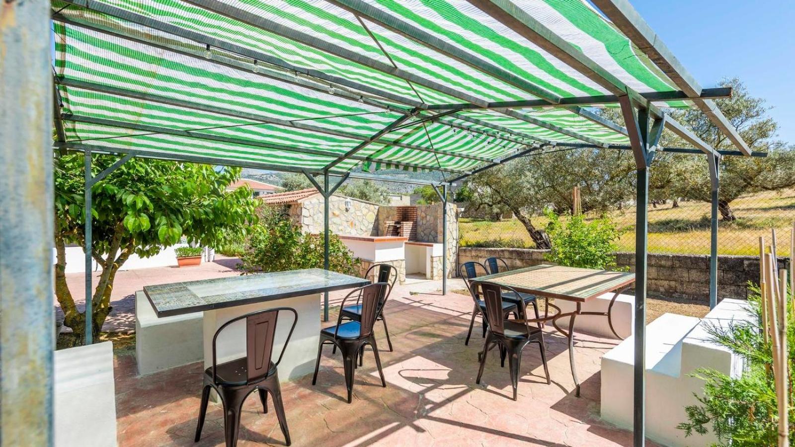 Casa Rural El Ciruelo Loco Alfarnate By Ruralidays Alfarnatejo Exteriör bild